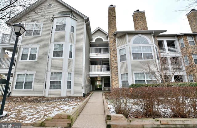 5612 WILLOUGHBY NEWTON DR #37 - 5612 Willoughby Newton Drive, Centreville, VA 20120