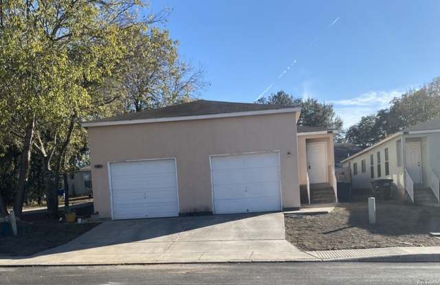 Photo of 11220 CENTER POINT RD