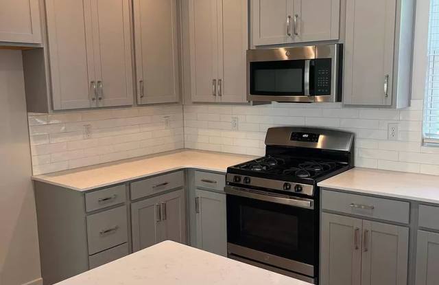 Room in 3 Bedroom Home at Noble Townes Way