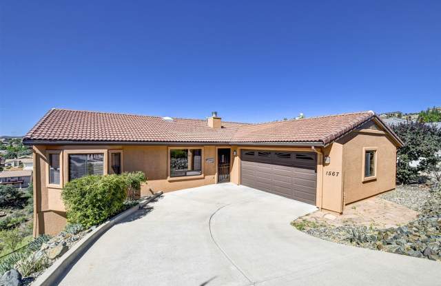 Photo of Price Reduced! 4 bedroom 3 bathroom home for rent in Prescott