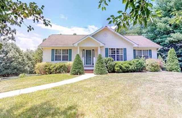 Gorgeous home in Weaverville available now!