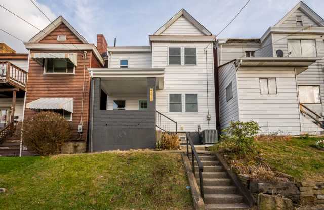 Photo of READY FOR MOVE IN! STUNNING 4-bedroom in Greenfield!