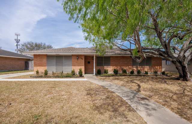 1137 Bradshaw Drive