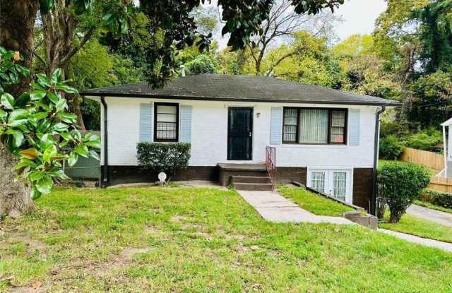 232 NW ANDERSON Avenue NW unit: 232