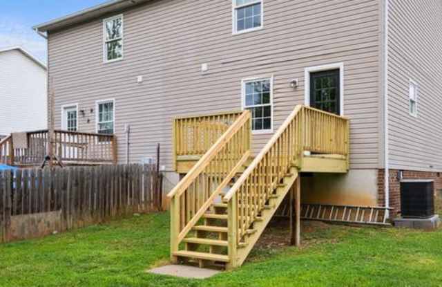137 Suter St