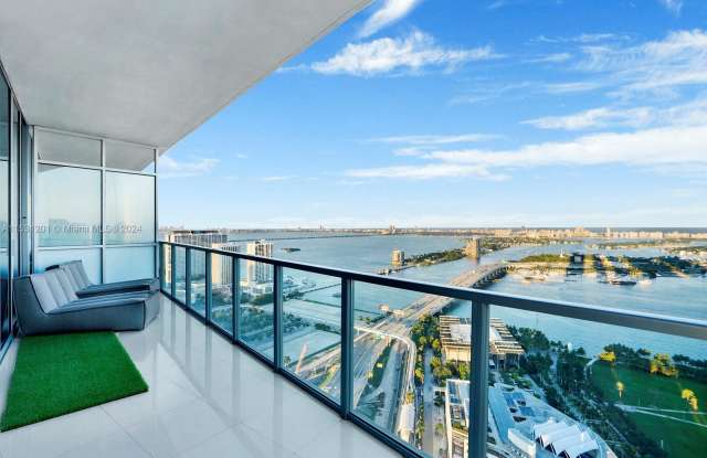 1100 Biscayne Blvd photos photos