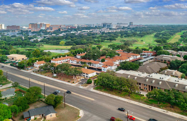 Oaks at Medical Center