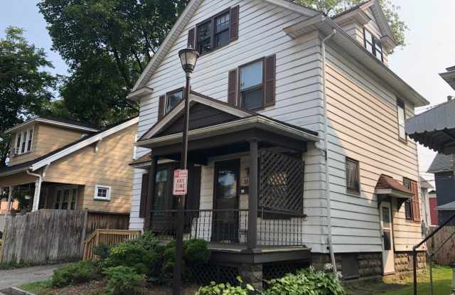32 Engel Pl. | Single Family | 3 BD/1 BA | Recently Renovated