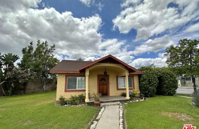 347 N Barbara Ave