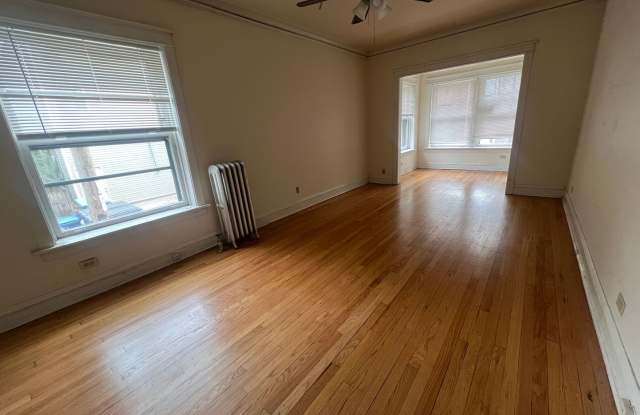 3348-1 W Sunnyside 2bed/1bath