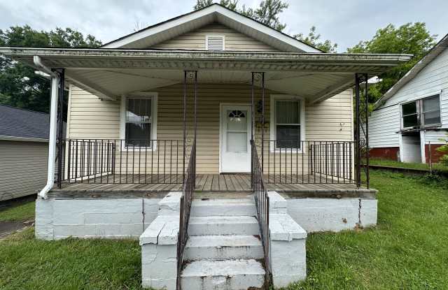 Photo of 824 Riverview St