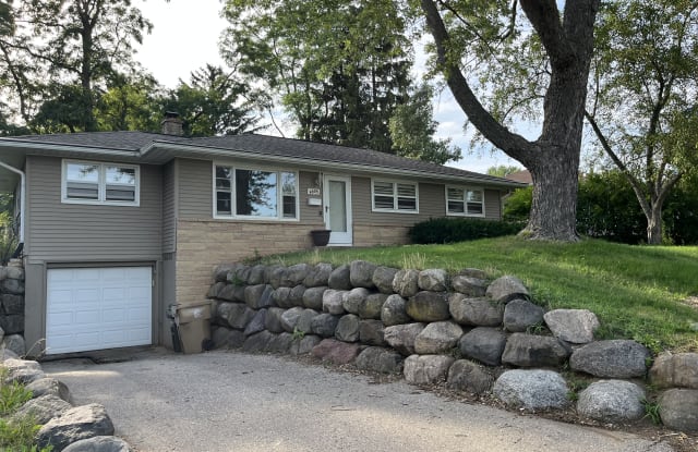 4804 Spaanem Ave - 4804 Spaanem Avenue, Madison, WI 53716