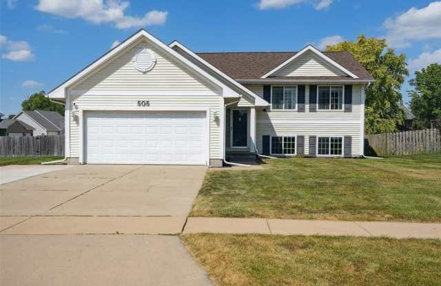 505 SE Pleasant View Drive