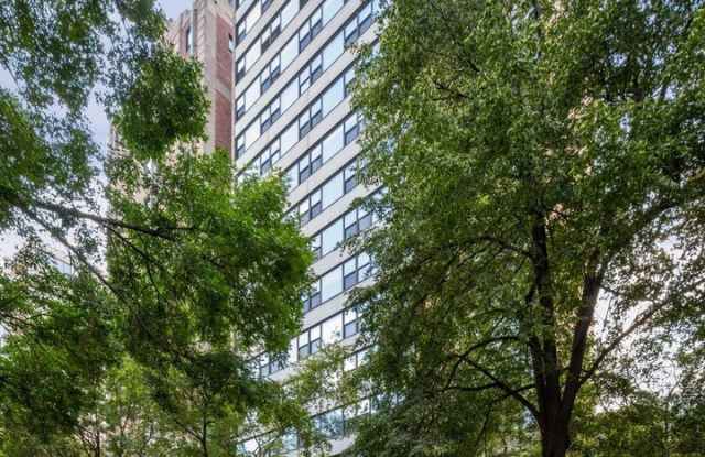 Photo of 1540 N State Parkway