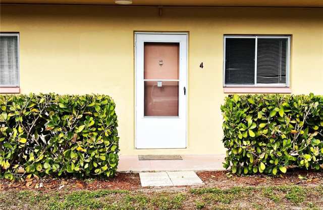 Photo of 2003 GREENBRIAR BOULEVARD