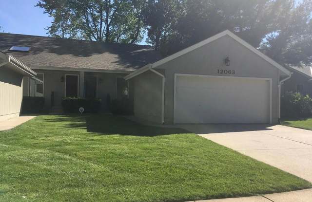 Photo of Updated Townhome in Willow Wood Near 120th  Blondo!