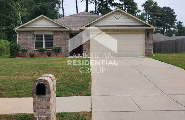 406 Westwood Drive - 406 Westwood Drive, Jacksonville, AR 72076