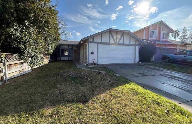 Great Natomas 3 Bedroom on Large Court