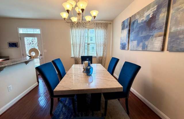 4502 POTOMAC HIGHLANDS Circle