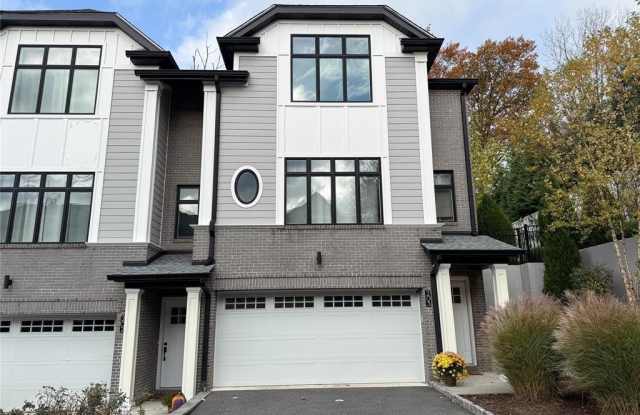 555 Edgewater Avenue 203