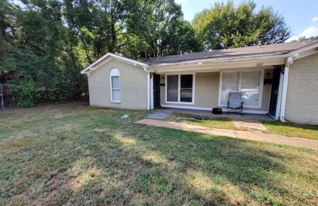 1859 S Perkins Rd