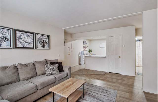 756 W Kilgore Road unit: 201