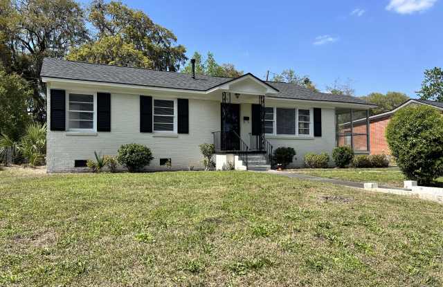 2637 Evergreen Avenue