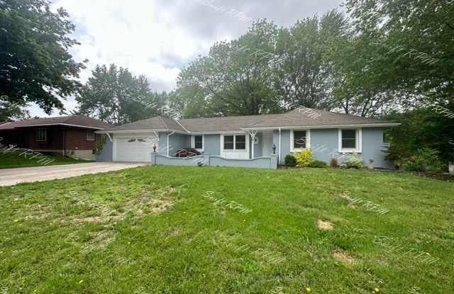 316 Southeast Ridgeview Drive