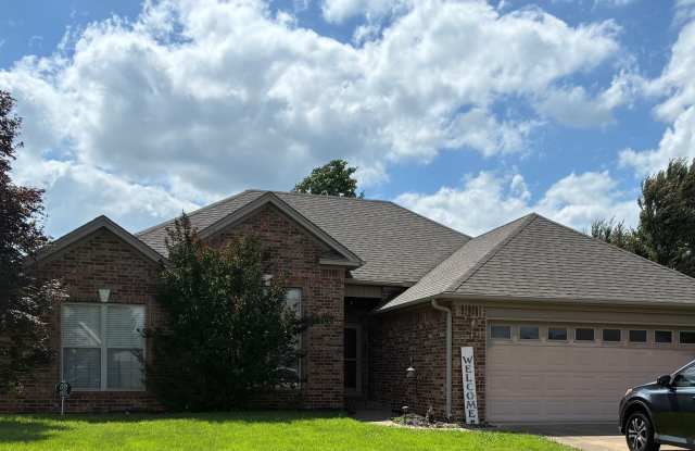 2217 Daniel Dr, Searcy,AR in Valley Elms