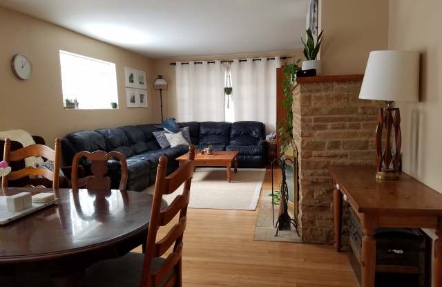 Photo of 121 Grove Avenue