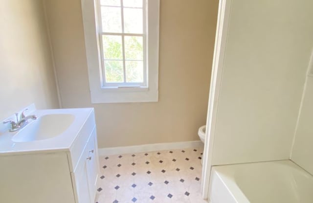 Photo of 2Bed/1Bath Home Available June 2026!