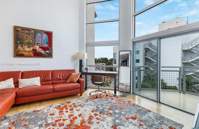 Photo of 7728 Collins Ave