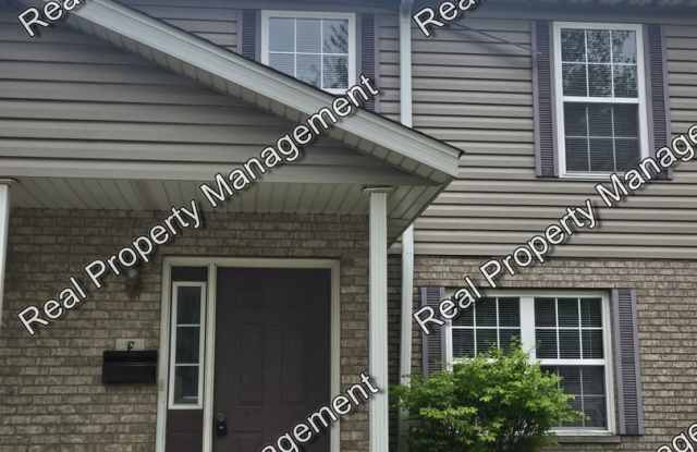 Updated 3 Bedroom Townhome