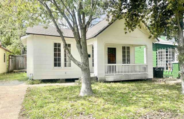 Photo of 420 Saint Rose Avenue