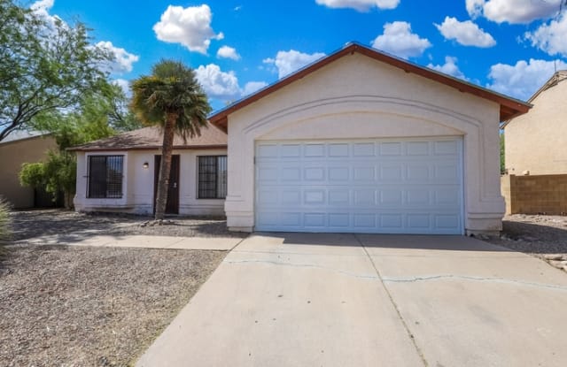 1621 Colonial Heights - 1621 Colonial Heights, Tucson, AZ 85746