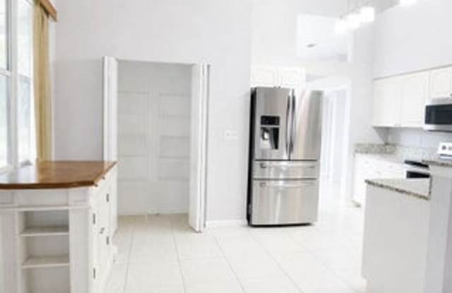 13218 86th Road N, Loxahatchee, FL 33470