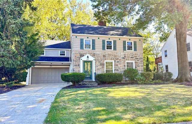 Photo of 1271 Hereford Road