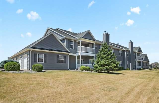 3020 E Stillwater Landing