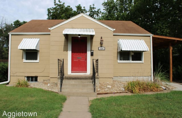 1210 N. 9th Street - 1210 North 9th Street, Manhattan, KS 66502