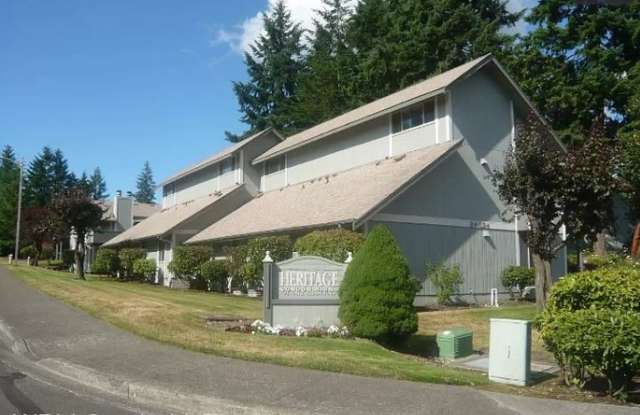 Federal way remodeled 1 bedroom  1 bath condo loft style floor plan s/carport  Laundry in unit- Available NOW! - 34024 1st Place South, Federal Way, WA 98003