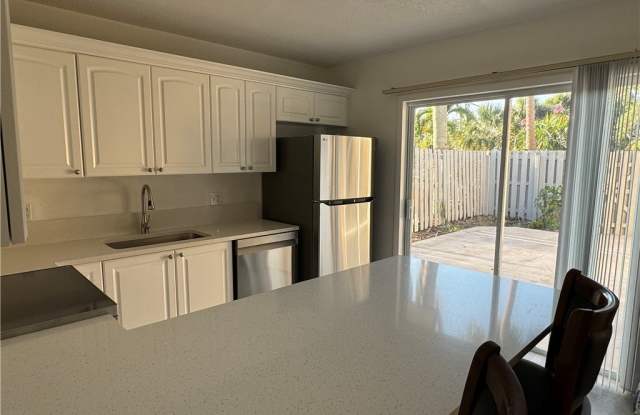595 N Tropic Lane unit: 1A