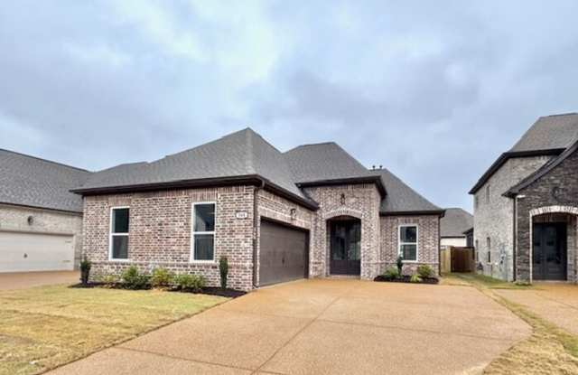 568 Rosalie Woods Drive