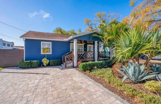 Charming  Deceptively Spacious 4BR Home in South Seminole Heights – Fully Renovated!