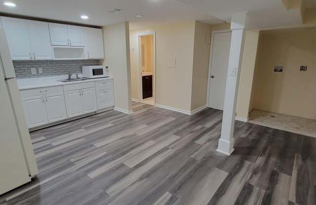 5116 CAVERLY Place