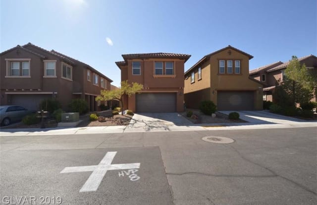 277 TRAILING PUTT Way - 277 Trailing Putt Way, Spring Valley, NV 89148