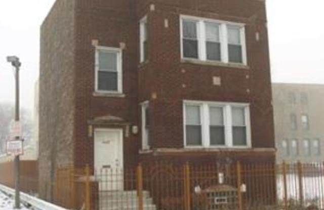 4445 S Vincennes Avenue unit: 2