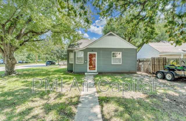1102 South Minneapolis Street