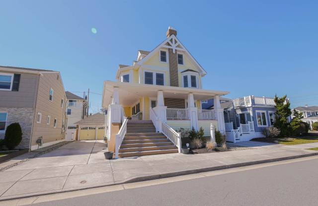 104 S Somerset Ave Ave