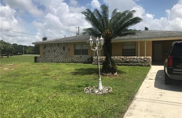 405 E 3rd ST - 405 East 3rd Street, Lehigh Acres, FL 33936