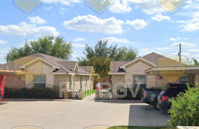 Photo of 315 W Albatross Ave